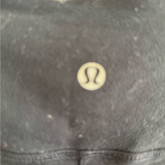 Lululemon Athletica Black High-Waist Leggings with Ankle Detail - Picture 4 of 7